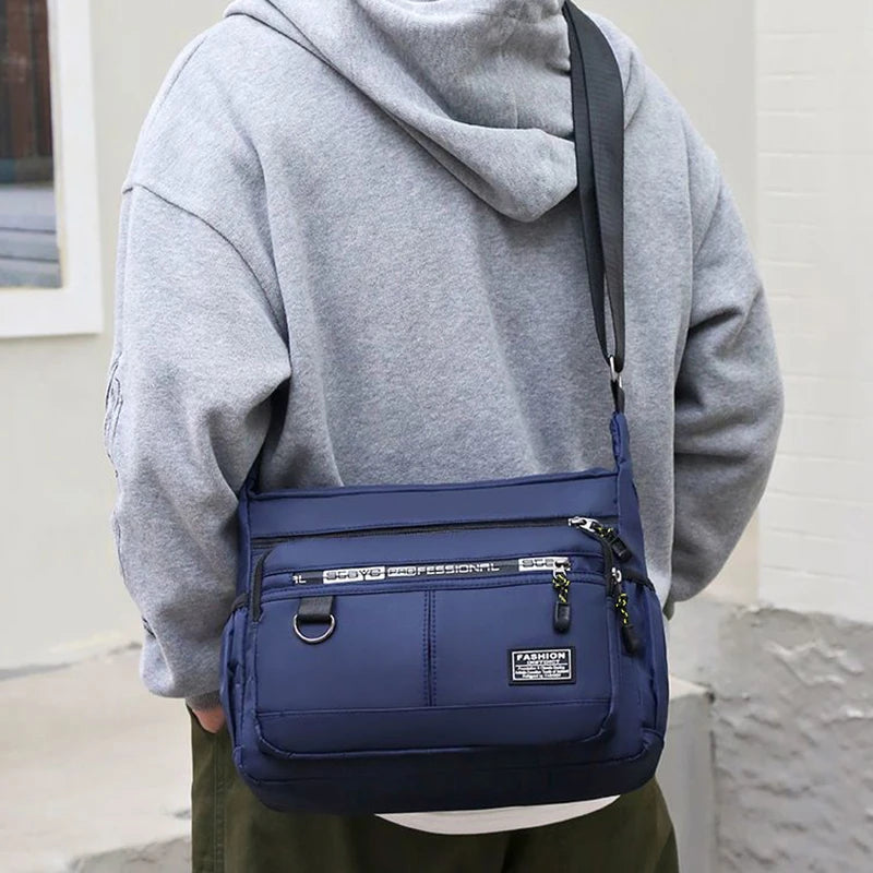 Bolsa Transversal Masculina – Nylon Ultraleve – Múltiplos Bolsos – Casual e Negócios